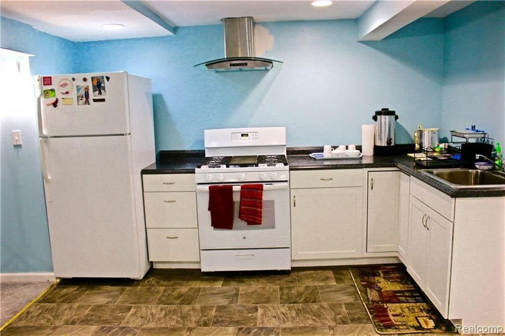 36110 Congress Road Farmington Hills, MI 48335 - Photo 27 of 28