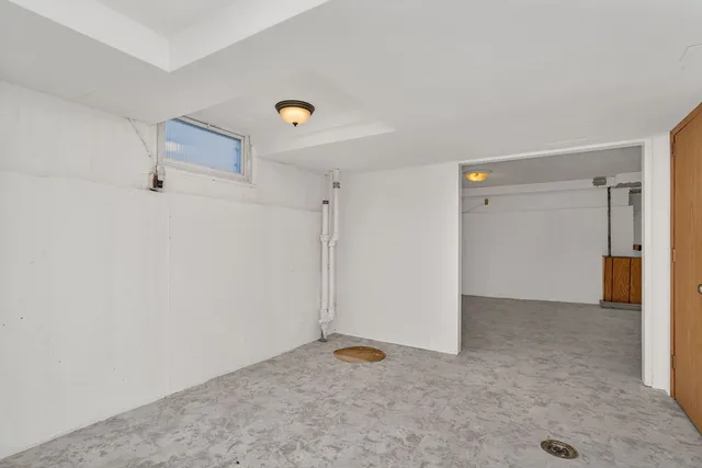 a view of empty room