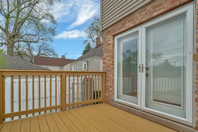 a view of backyard with house