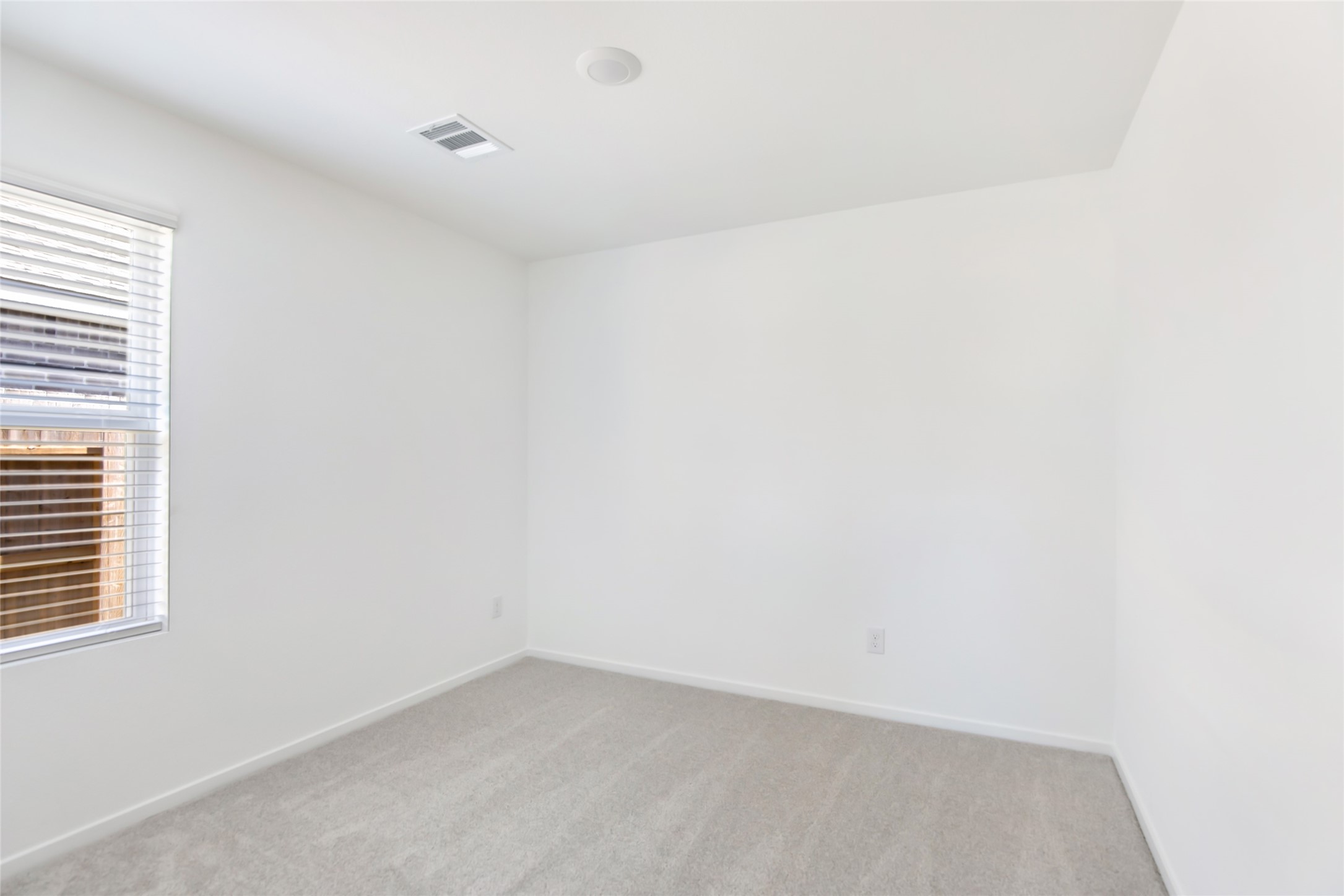 724 Zuppino Lane Huffman, TX 77336 - Photo 10 of 40