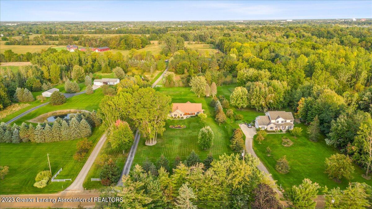 10568 Royston Road Grand Ledge, MI 48837 - Photo 58 of 60 02-Media Jett-2