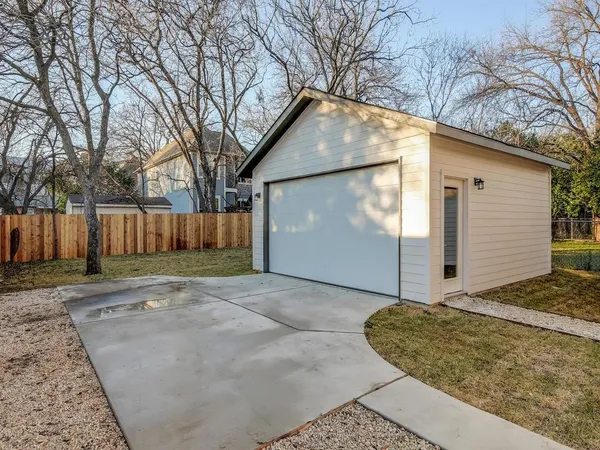 $3,700 | 5600 William Holland Avenue, Unit B, Austin, TX 78756