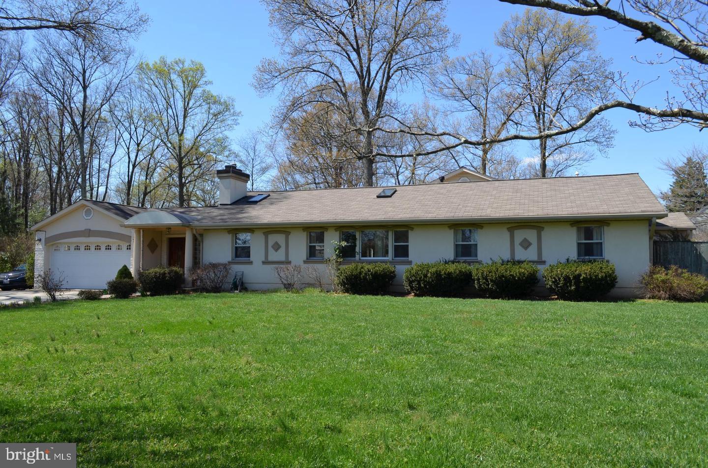 1048 Utterback Store Road Great Falls, VA 22066 - Photo 2 of 35 Gallery Image 2