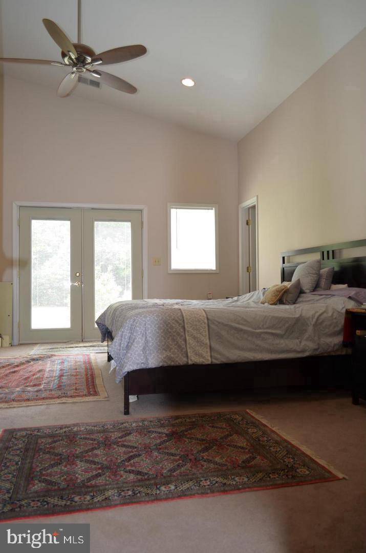 1048 Utterback Store Road Great Falls, VA 22066 - Photo 16 of 35 Gallery Image 16