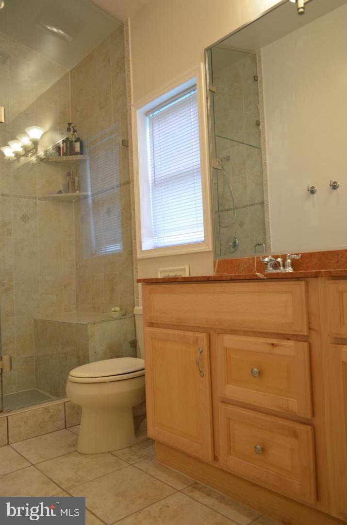 1048 Utterback Store Road Great Falls, VA 22066 - Photo 17 of 35 Gallery Image 17