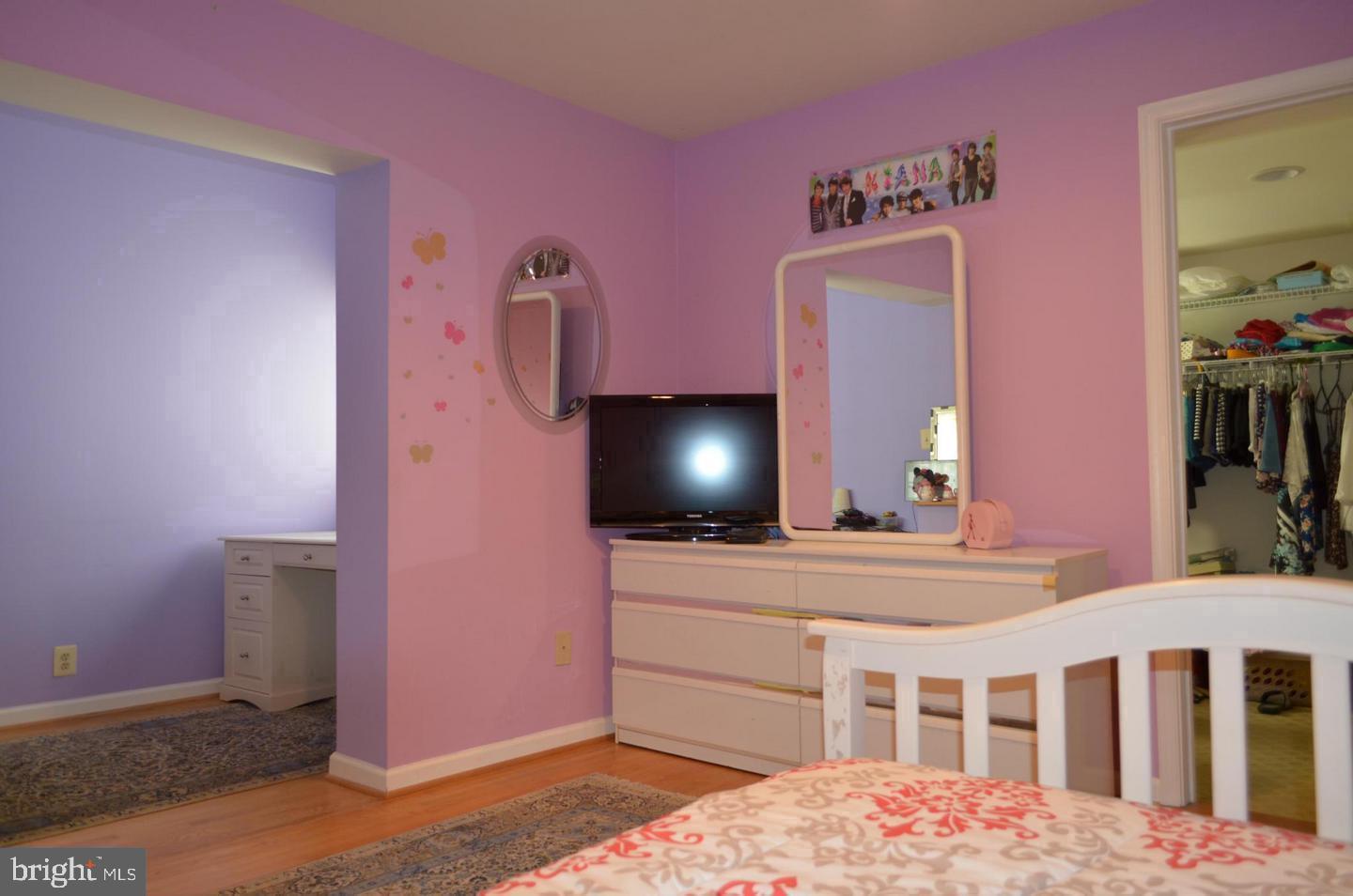1048 Utterback Store Road Great Falls, VA 22066 - Photo 18 of 35 Gallery Image 18