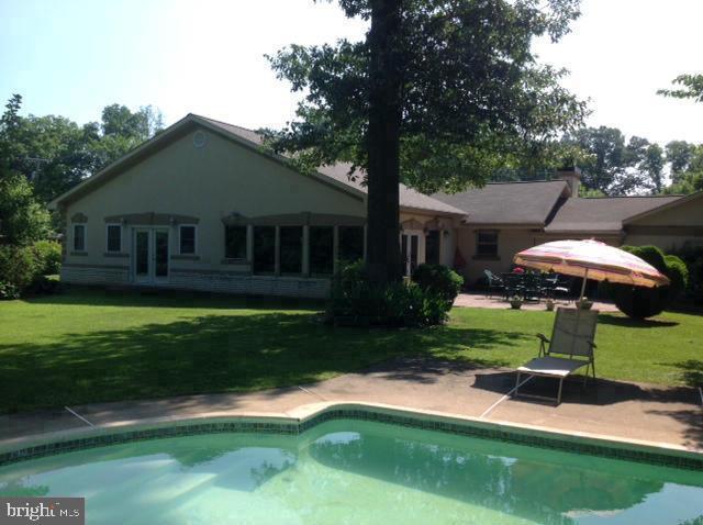 1048 Utterback Store Road Great Falls, VA 22066 - Photo 28 of 35 Gallery Image 28