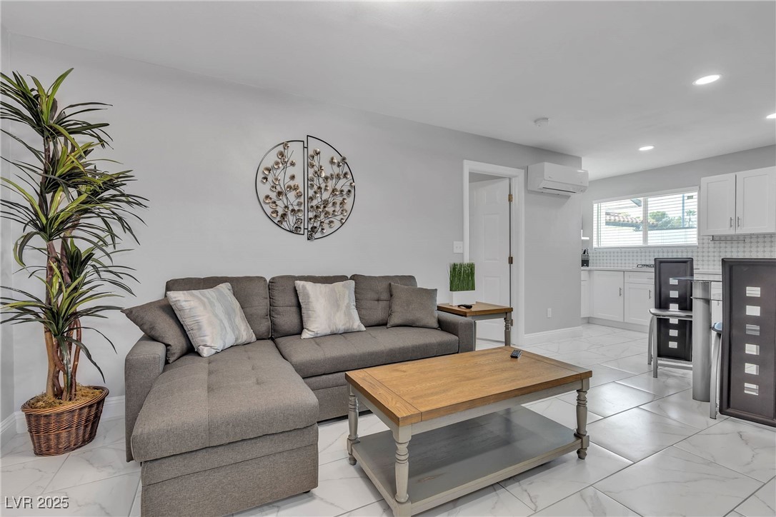 1780 Westwind Road Las Vegas, NV 89146 - Photo 11 of 61 Casita Living Room