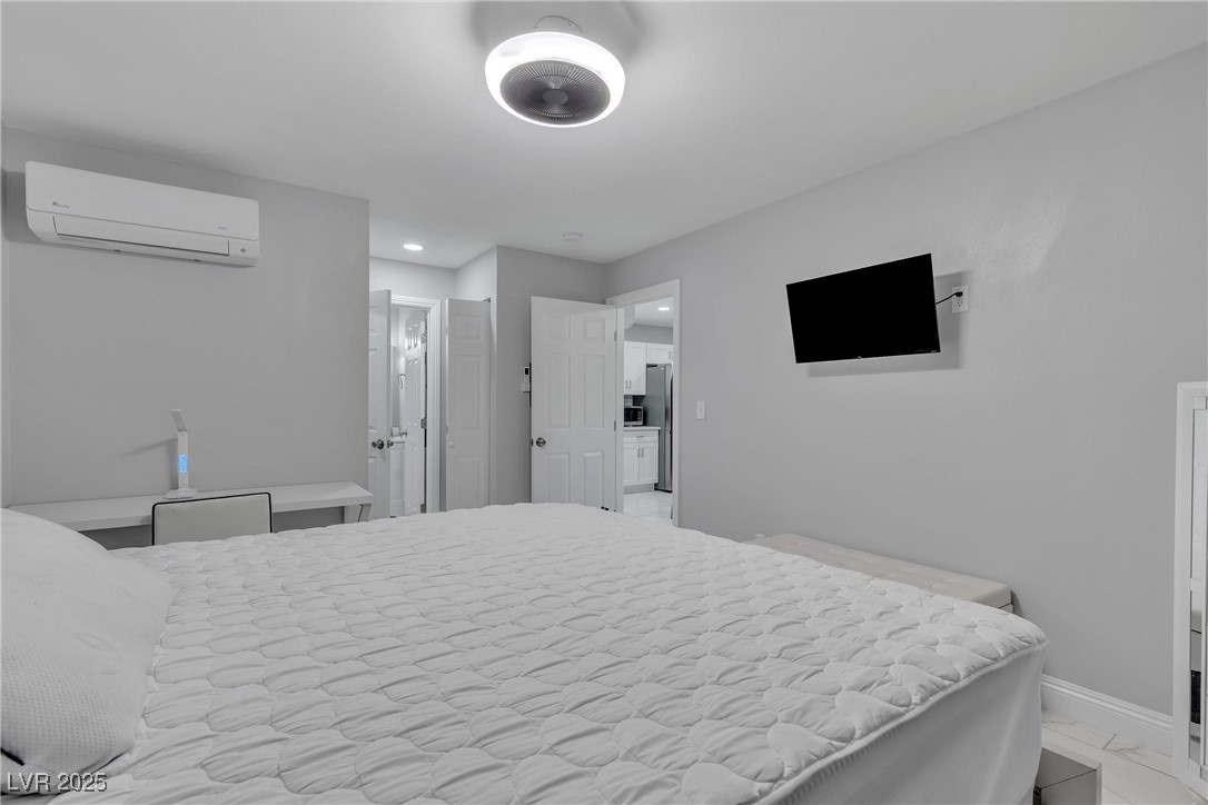 1780 Westwind Road Las Vegas, NV 89146 - Photo 15 of 61 Casita Bedroom