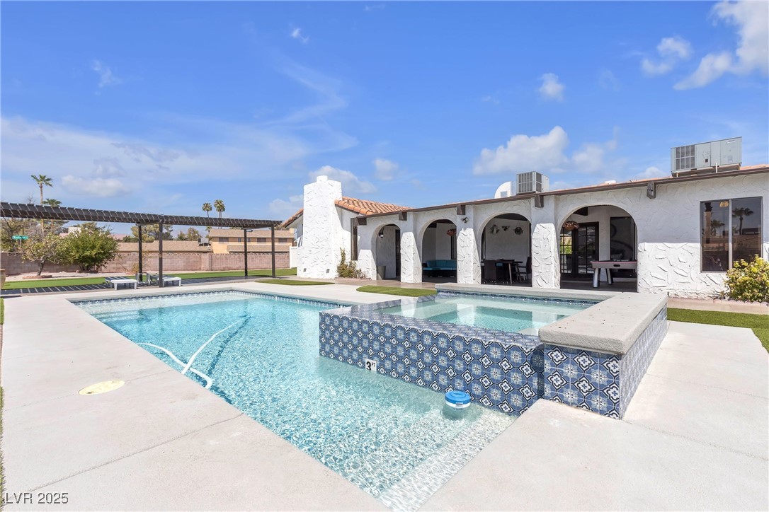 1780 Westwind Road Las Vegas, NV 89146 - Photo 3 of 61 Brand New Sparkling Heated Pool & Spa