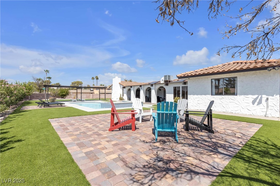 1780 Westwind Road Las Vegas, NV 89146 - Photo 4 of 61