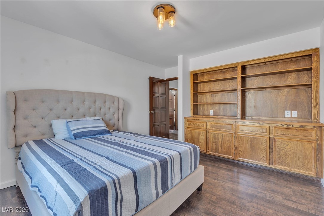1780 Westwind Road Las Vegas, NV 89146 - Photo 42 of 61 Bedroom 3 with built in shelving and added storage