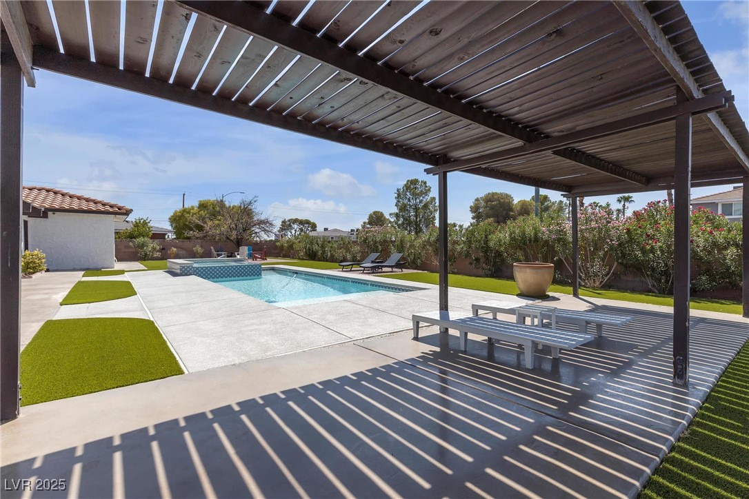 1780 Westwind Road Las Vegas, NV 89146 - Photo 6 of 61 Full sized Gazebo