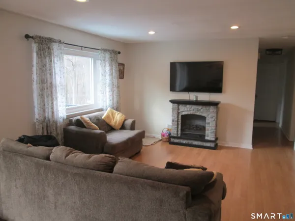 $509,000 | 107 Country Club Road, Cheshire, CT 06410