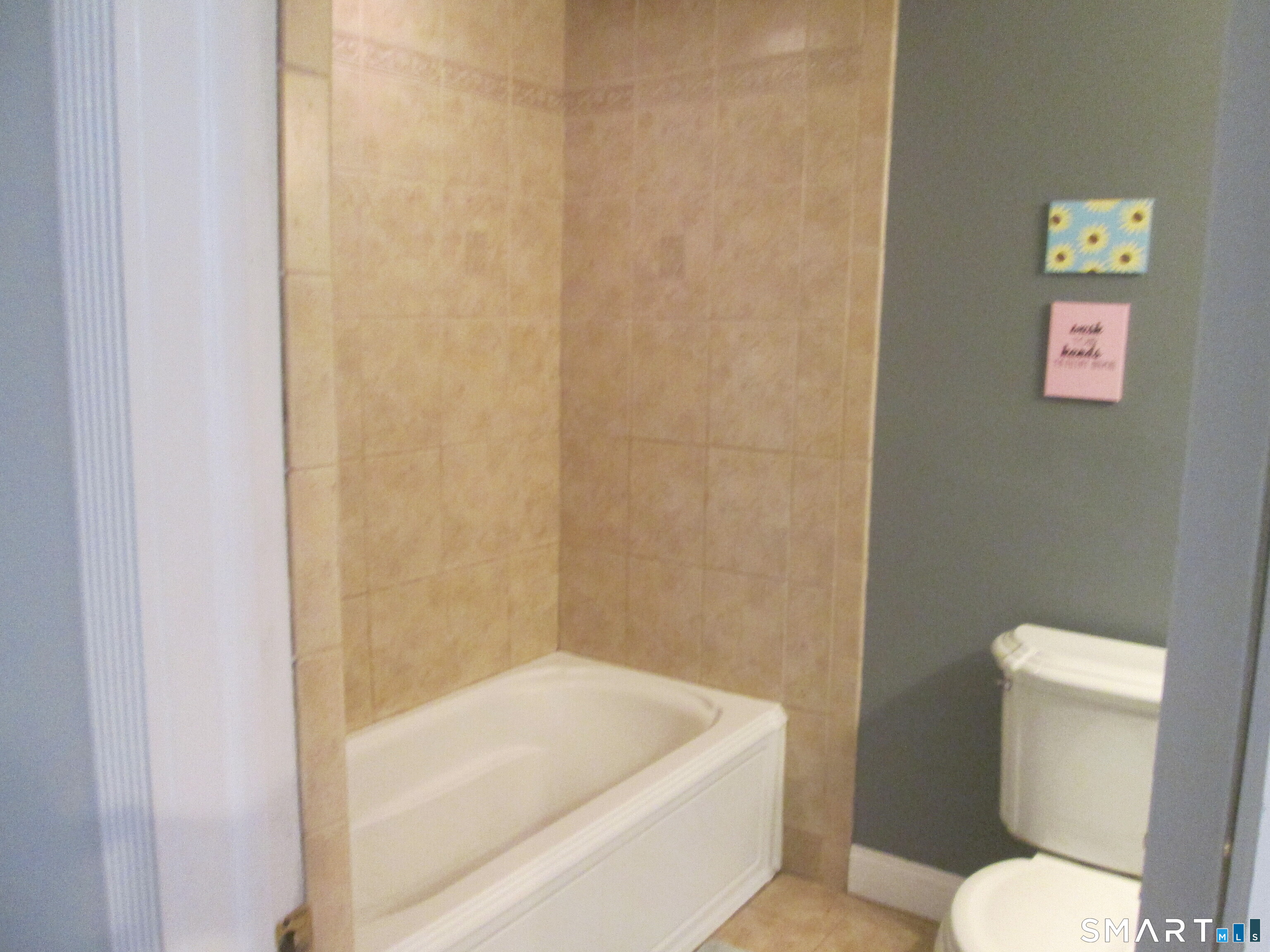 107 Country Club Road Cheshire, CT 06410 - Photo 15 of 40