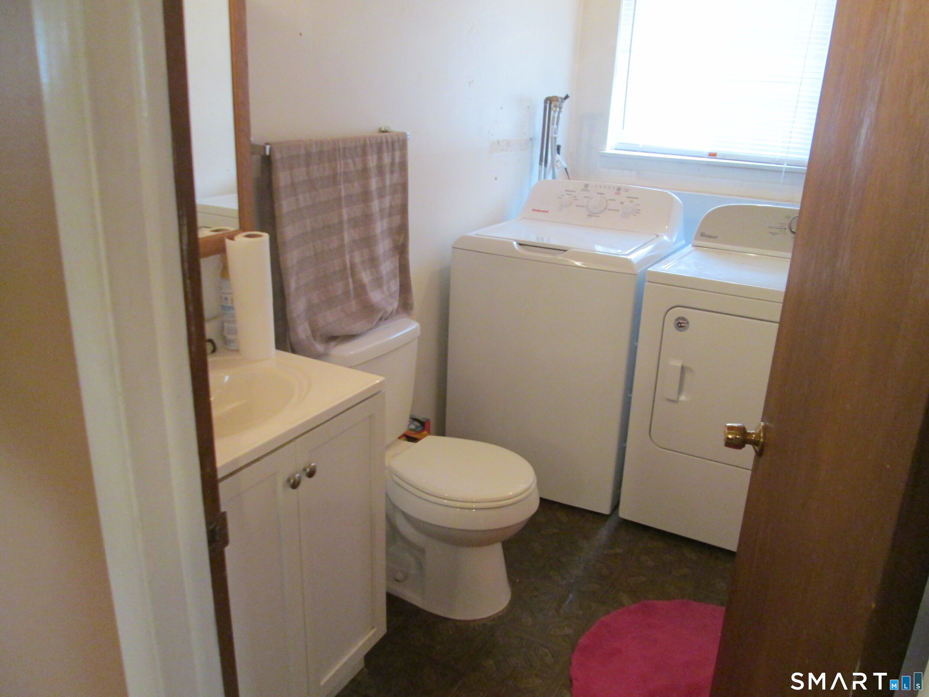 107 Country Club Road Cheshire, CT 06410 - Photo 30 of 40