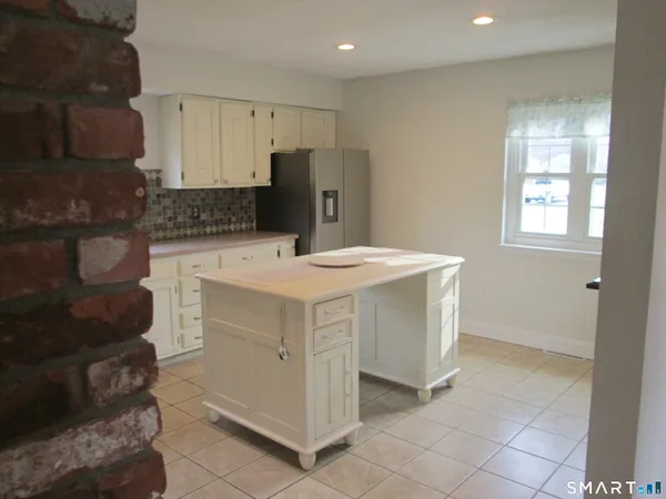 $509,000 | 107 Country Club Road, Cheshire, CT 06410