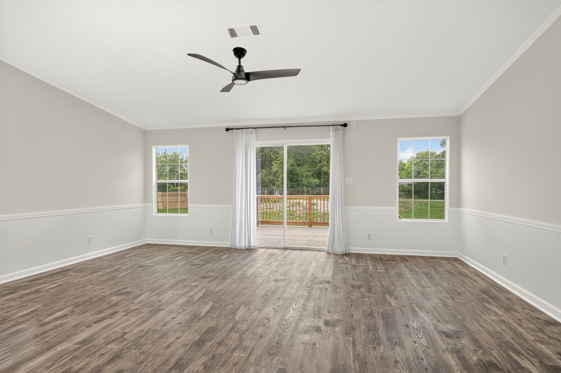 4785 River Road Hilliard, FL 32046 - Photo 10 of 40 family room