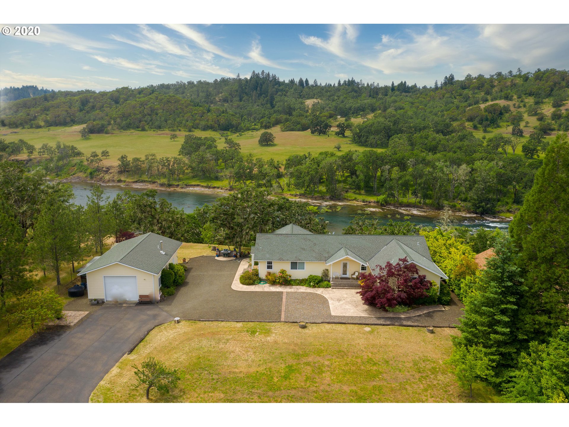 7447 North Bank Road Roseburg, OR 97470 - Photo 1 of 32 Gallery Image 1