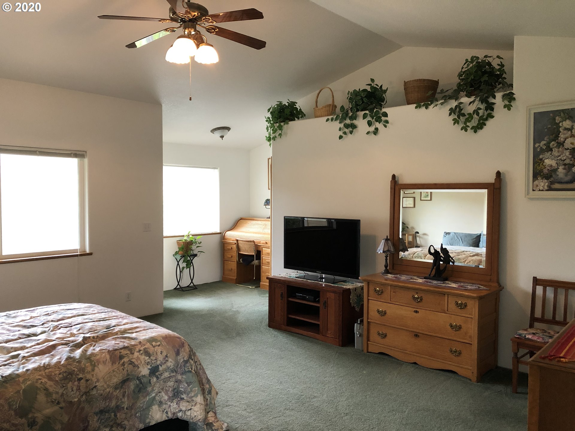 7447 North Bank Road Roseburg, OR 97470 - Photo 17 of 32 Gallery Image 17