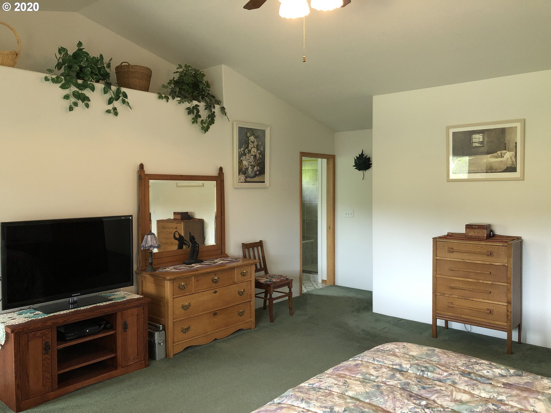 7447 North Bank Road Roseburg, OR 97470 - Photo 18 of 32 Gallery Image 18