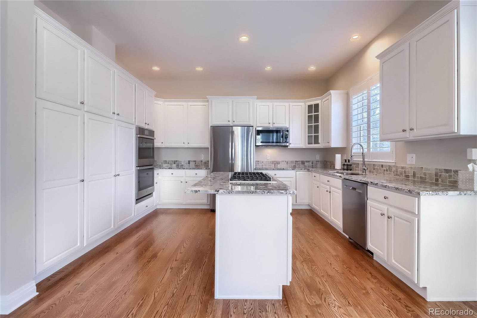 6283 Torrey Lane Arvada, CO 80403 - Photo 3 of 40