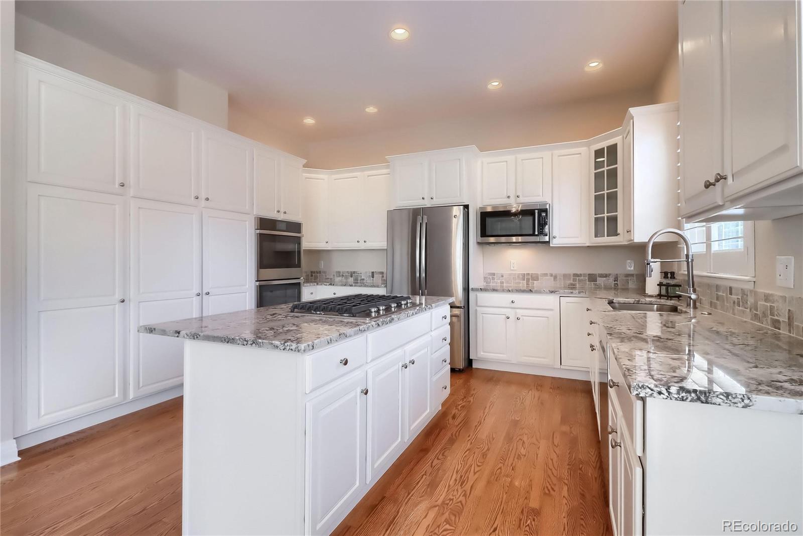 6283 Torrey Lane Arvada, CO 80403 - Photo 5 of 40