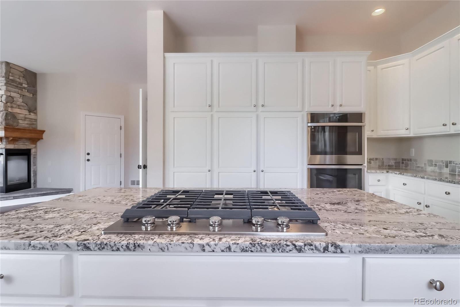 6283 Torrey Lane Arvada, CO 80403 - Photo 8 of 40