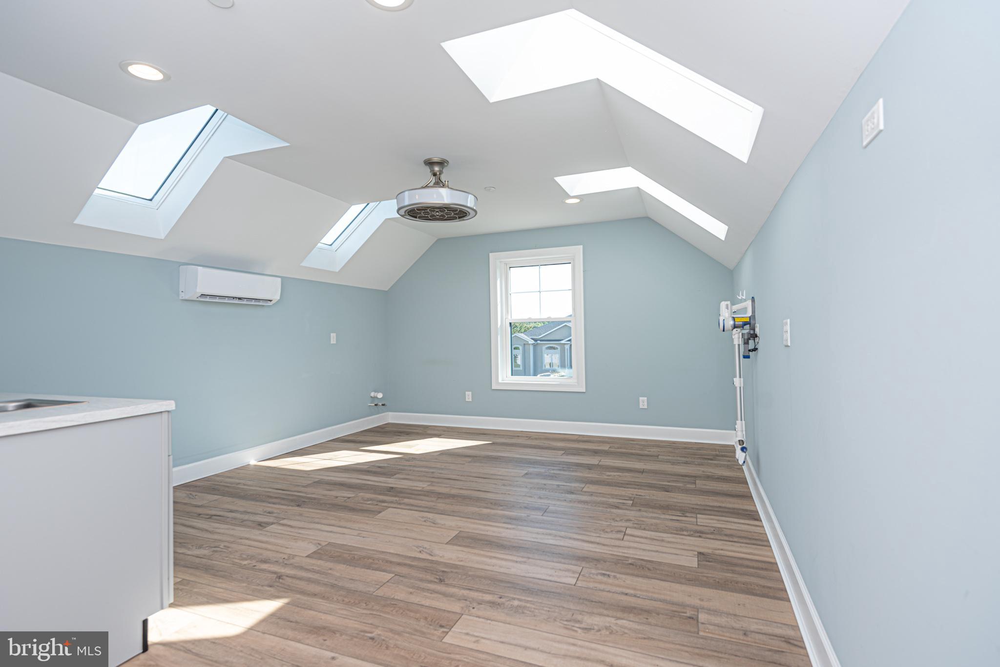 12121 Salt Road Bishopville, MD 21813 - Photo 64 of 117 Large room for you to name it's space