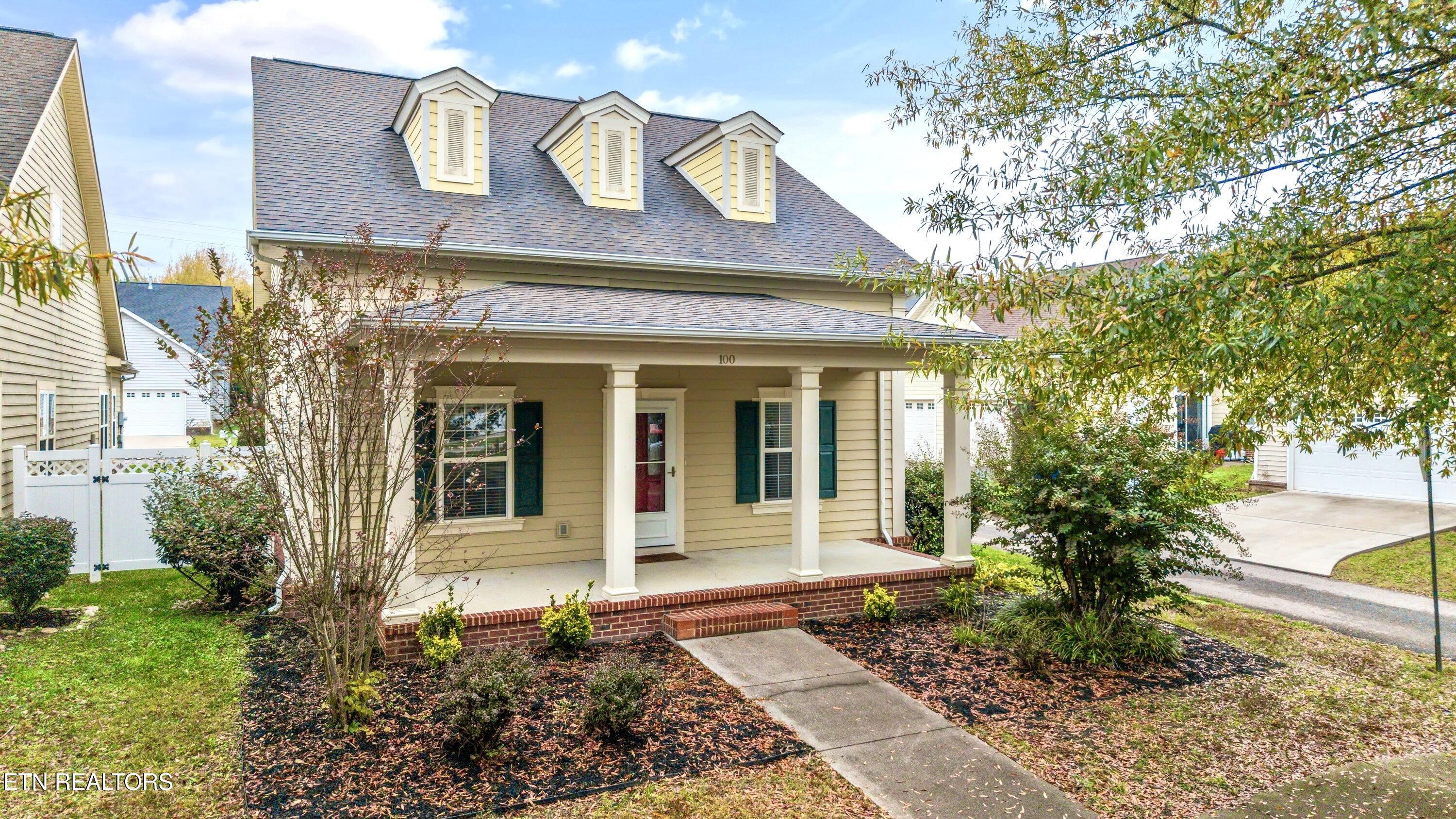 100 Forestberry St32 (2)[3000]