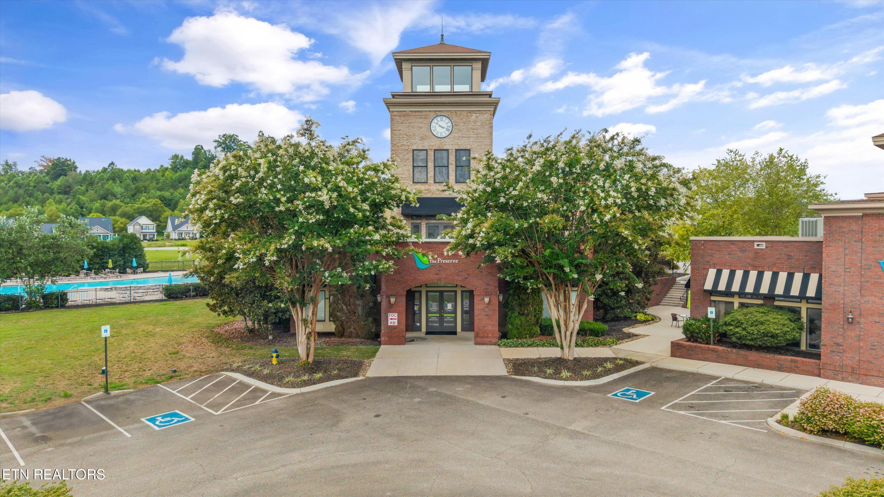 100 Forestberry Street Oak Ridge, TN 37830 - Photo 35 of 45 36