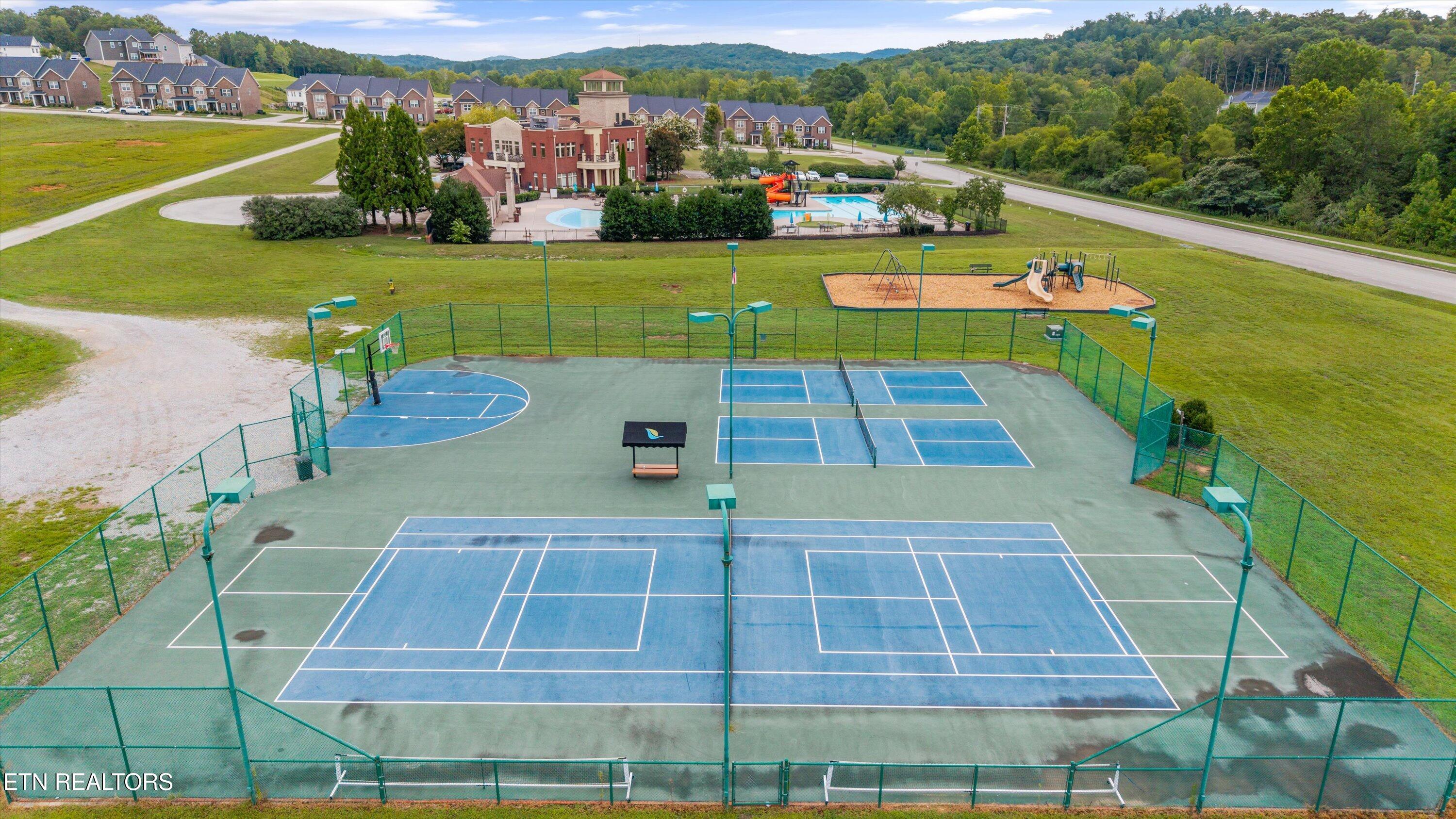 100 Forestberry Street Oak Ridge, TN 37830 - Photo 42 of 45 43