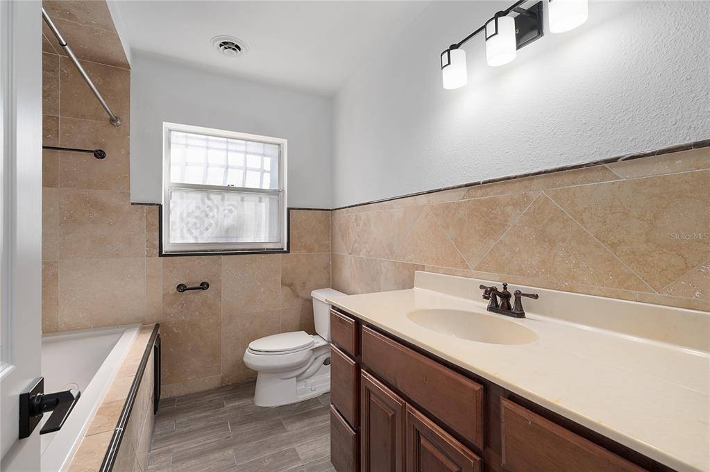 5314 Kenyon Road Orlando, FL 32810 - Photo 12 of 43 Gallery Image 12