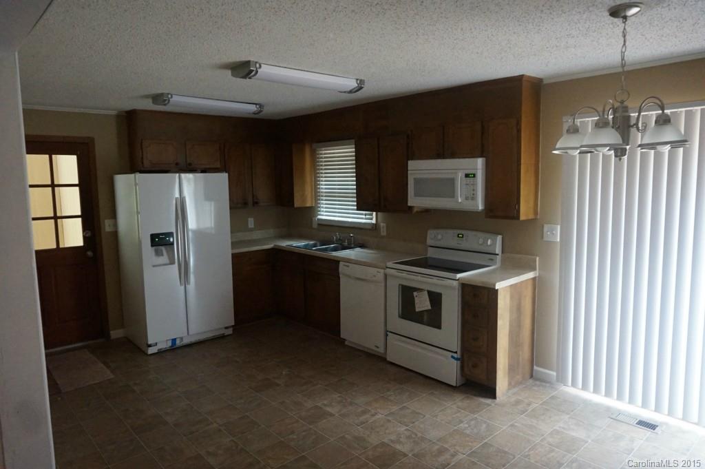1103 Old Dallas Road Dallas, NC 28034 - Photo 6 of 13 Gallery Image 6