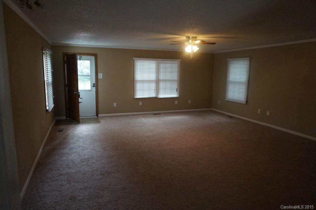 1103 Old Dallas Road Dallas, NC 28034 - Photo 7 of 13 Gallery Image 7