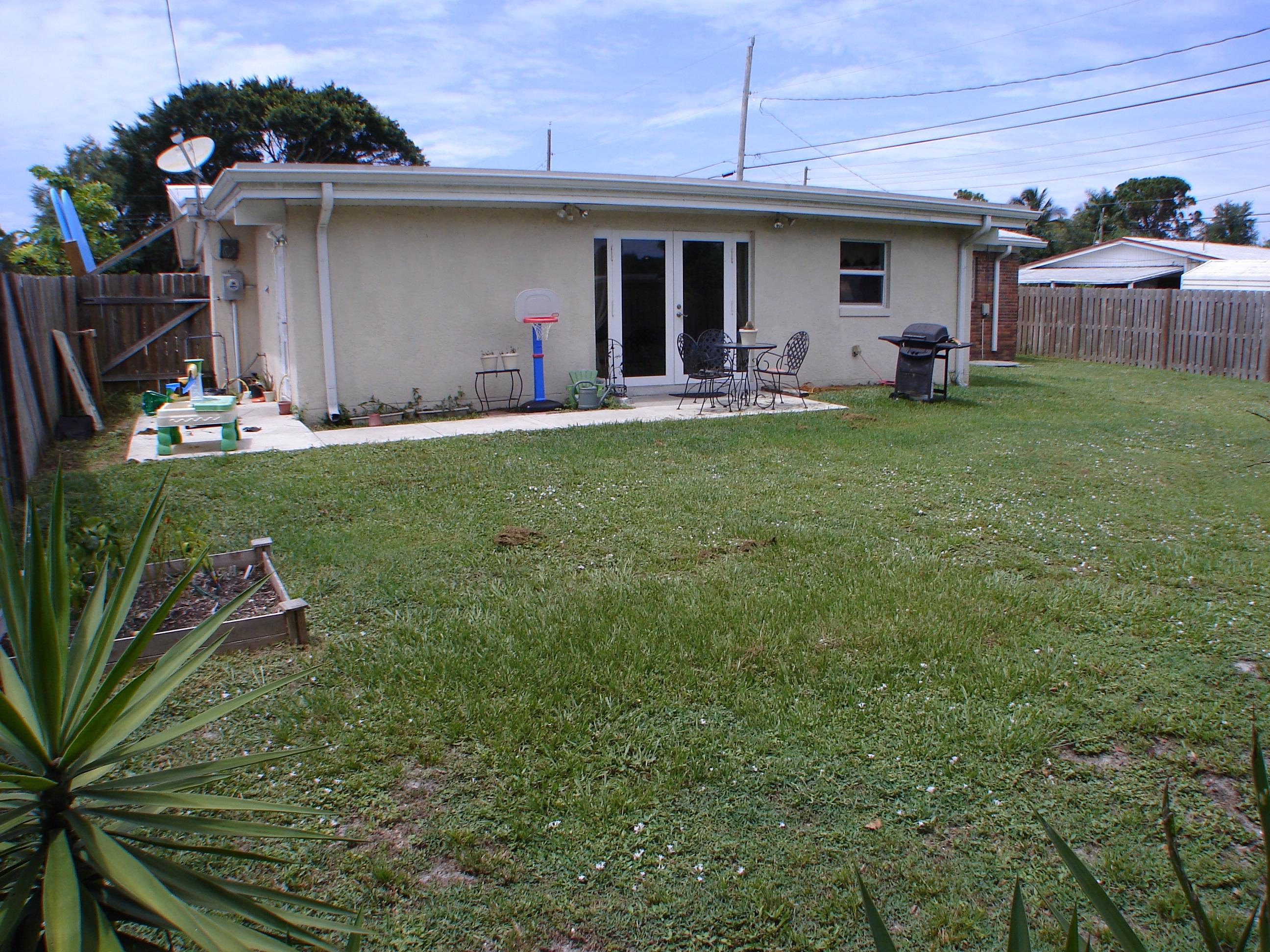 5784 Keith Road Jupiter, FL 33458 - Photo 11 of 13 DSC06414