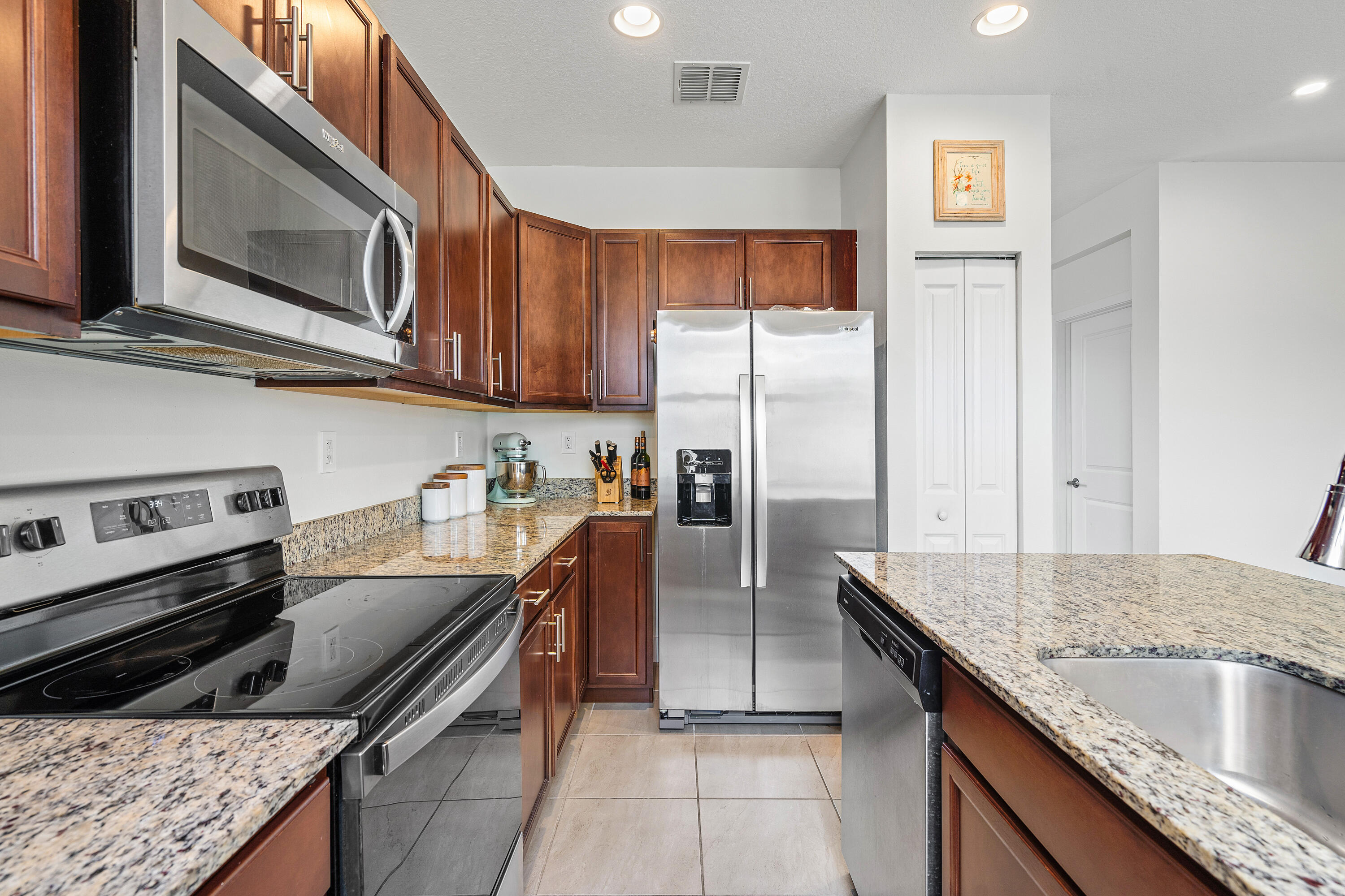 3011 Butternut Lane Riviera Beach, FL 33410 - Photo 13 of 45 011-3011ButternutLane-RivieraBeach-FL-33