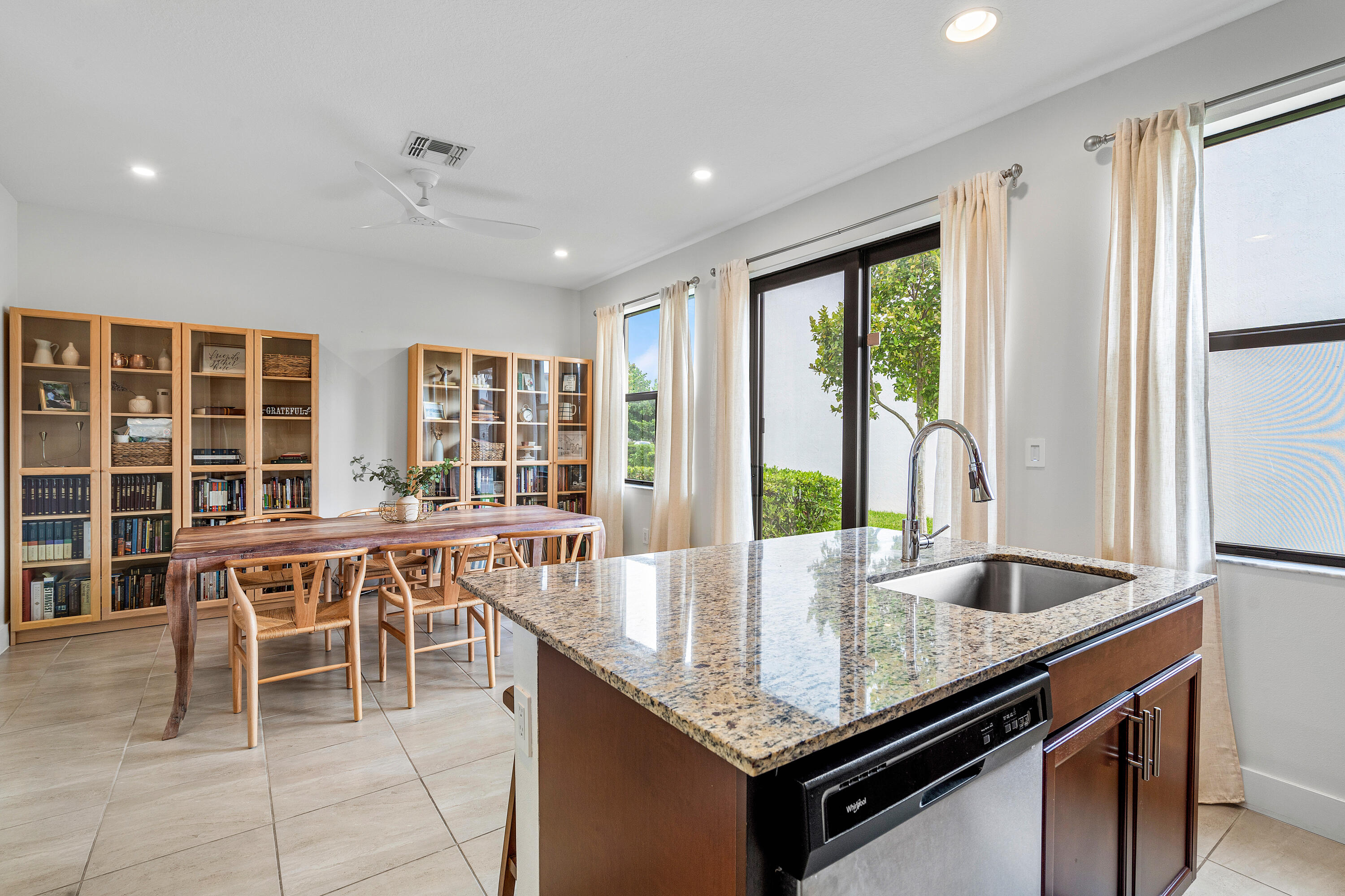 3011 Butternut Lane Riviera Beach, FL 33410 - Photo 15 of 45 010-3011ButternutLane-RivieraBeach-FL-33