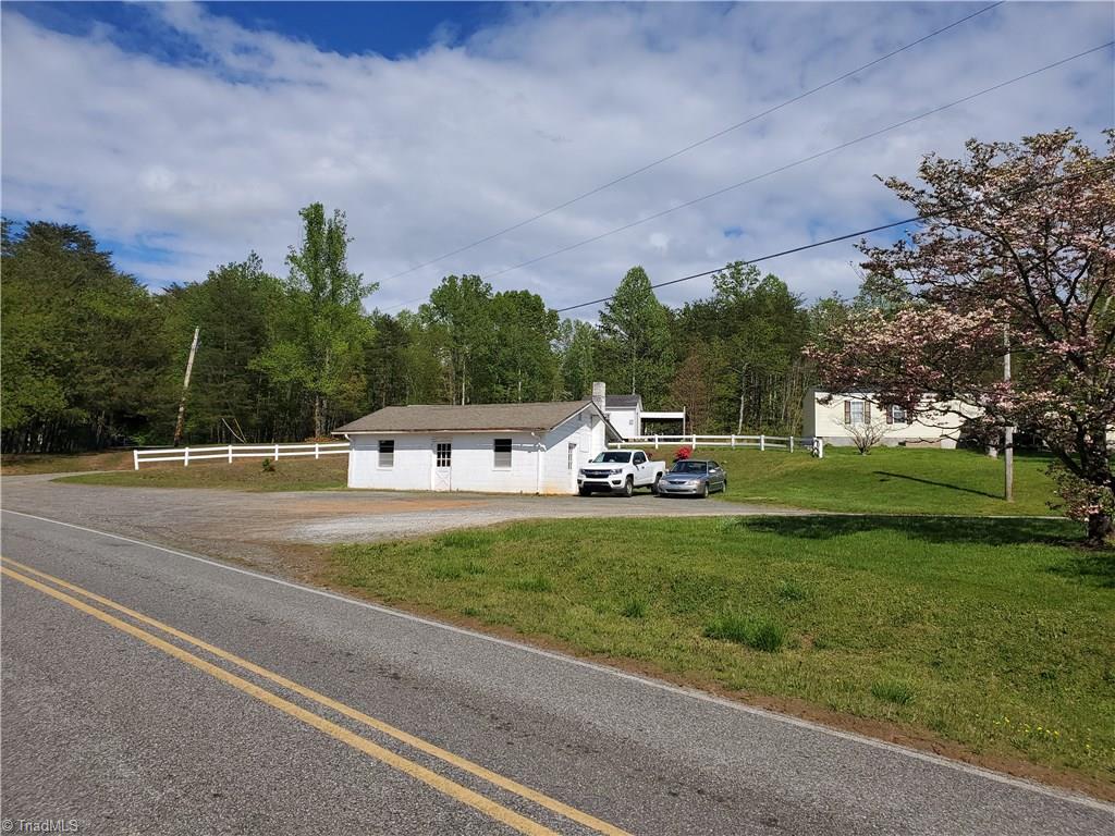 644 Calloway Road Lowgap, NC 27024 - Photo 2 of 11 Gallery Image 2