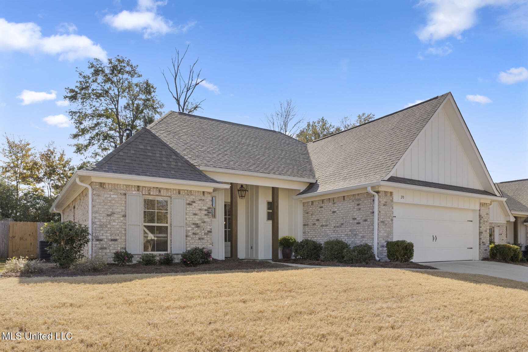 270 East Buttonwood Lane Canton, MS 39046 - Photo 2 of 34 270 Buttonwood Ln-3