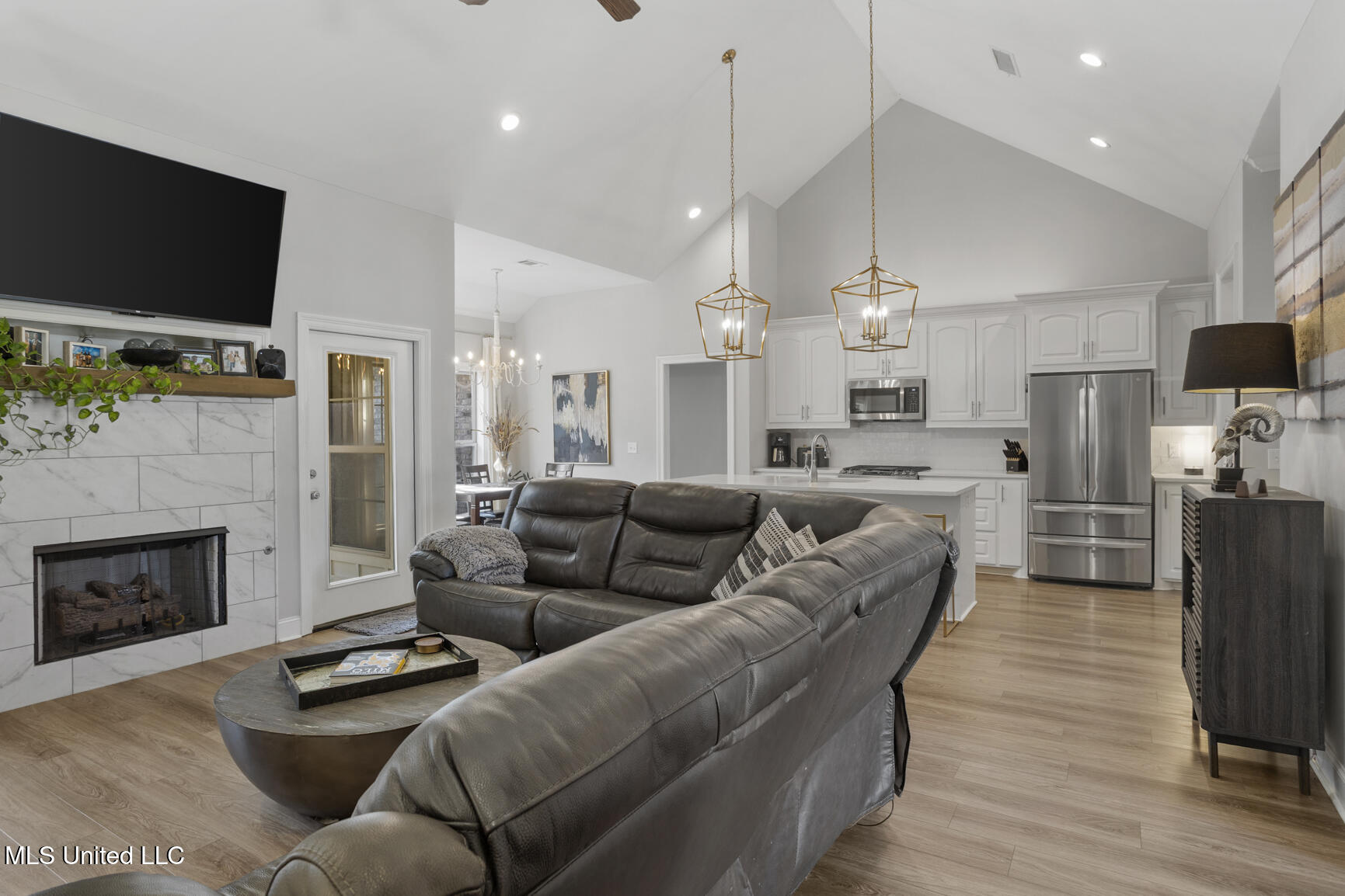 270 East Buttonwood Lane Canton, MS 39046 - Photo 4 of 34 270 Buttonwood Ln-30