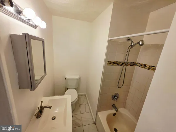 $120,000 | 4525 Pennington Avenue, Curtis Bay, MD 21226