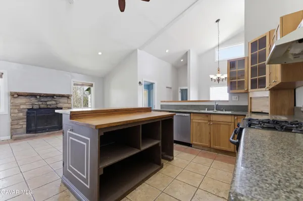 $3,450 | 13237 East Ave W 8, Pearblossom, CA 93553