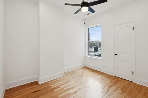 $4,300 | 4345 North Lincoln Avenue, Unit 3, Chicago, IL 60618