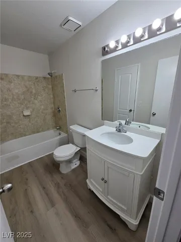 $1,050 | 3151 North Soaring Gulls Drive, Unit 2039, Las Vegas, NV 89128