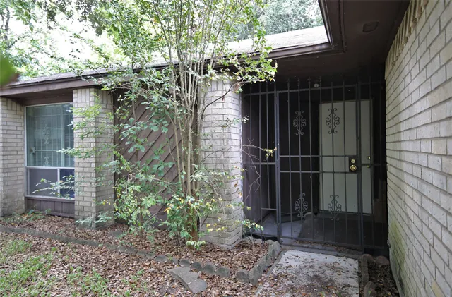 $1,650 | 14211 Timberhaven Drive, Houston, TX 77066