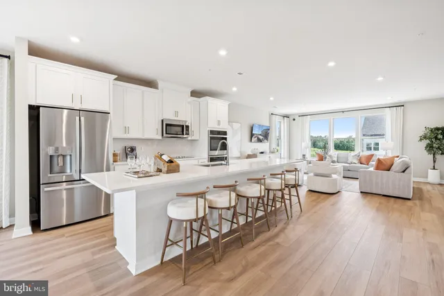 $563,402 | 13713 Cobble Loop, Woodbridge, VA 22193