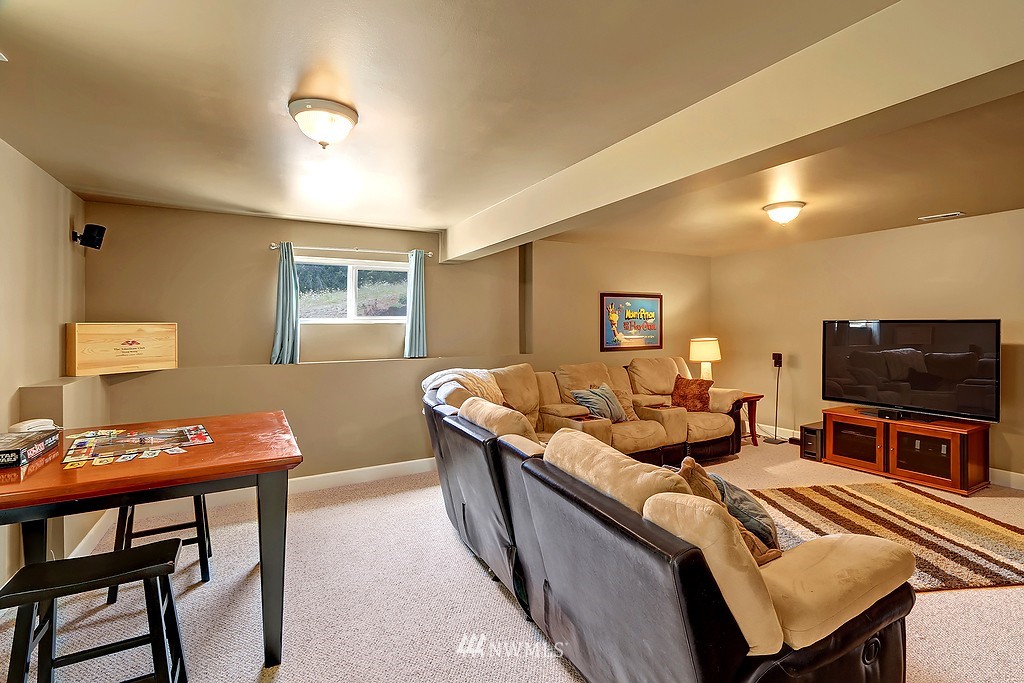 6405 Haley Loop Road Northeast Bainbridge Island, WA 98110 - Photo 22 of 25