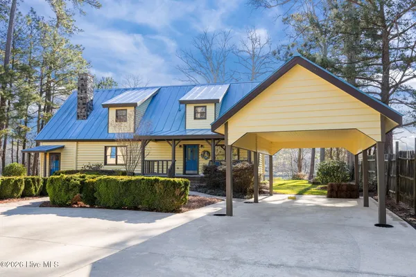 $945,000 | 758 Sawmill Landing Road, Bath, NC 27808