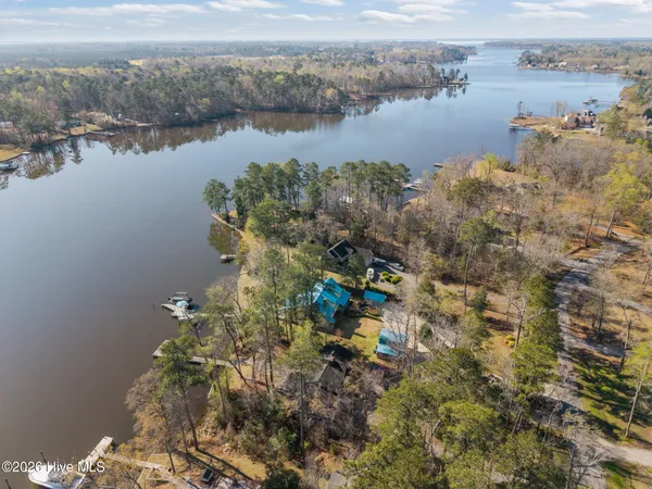 $945,000 | 758 Sawmill Landing Road, Bath, NC 27808